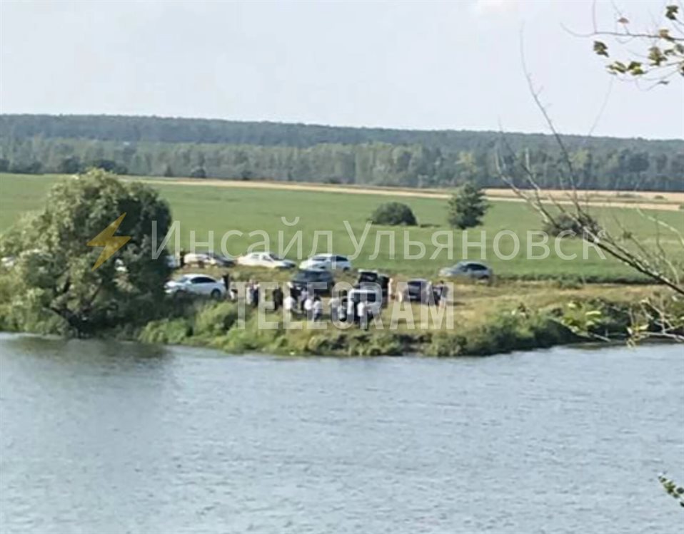 Утонул ребенок ульяновск. Детский пляж. Утонул ребенок ульяновск. Озеро мужа. Дубровка ульяновская область.