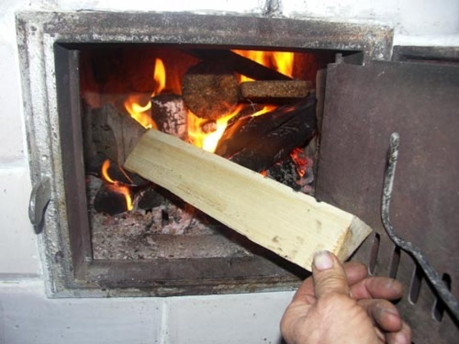 МЧС рекомендует ульяновцам быть аккуратными с печками и обогревателями