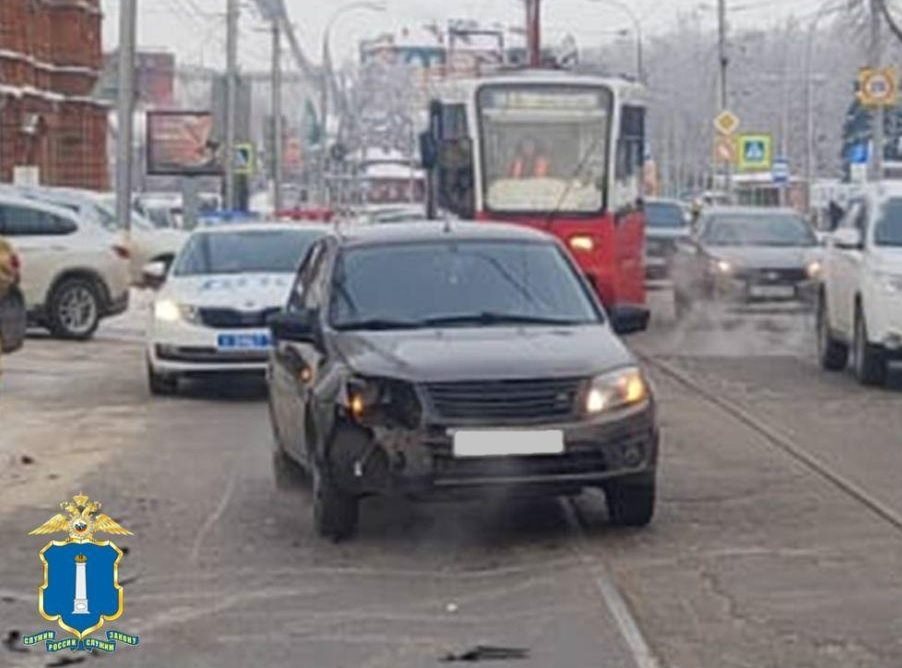 На улице Спасской сбили мальчика, выбежавшего из-за припаркованного автомобиля