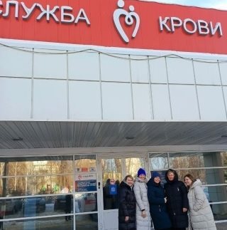 Сотрудники городской поликлиники № 1 имени С.М. Кирова сдали кровь