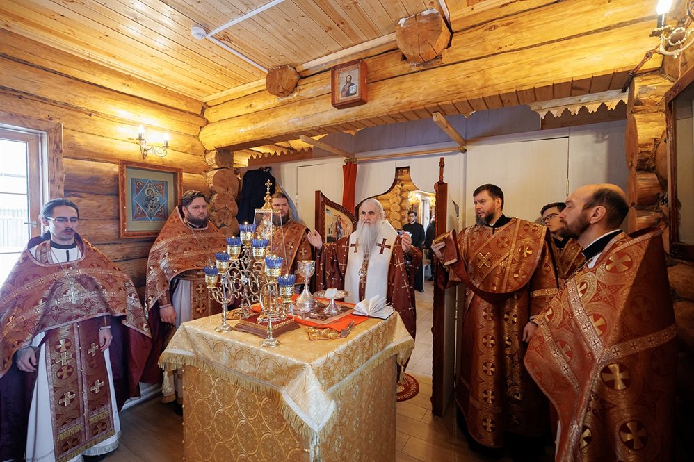 Сегодня в ульяновской исправительной колонии прошла божественная литургия