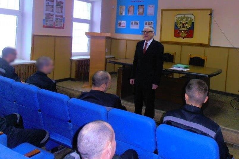 Ульяновский следственный изолятор посетил председатель комиссии по помилованию