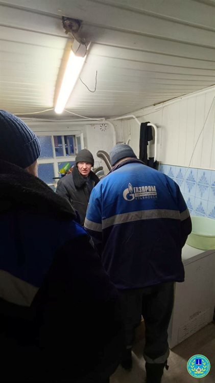 Ульяновские спасатели эвакуировали пятерых жильцов дома из-за запаха газа