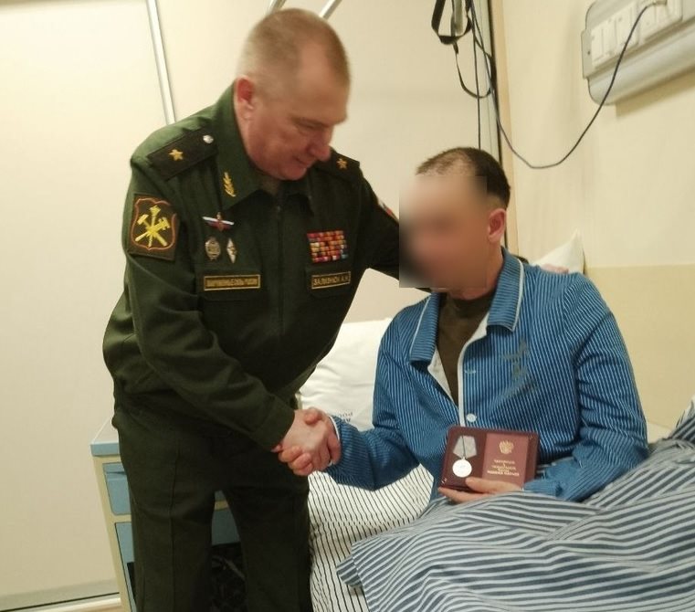Мелекесского бойца наградили медалью «За отвагу»