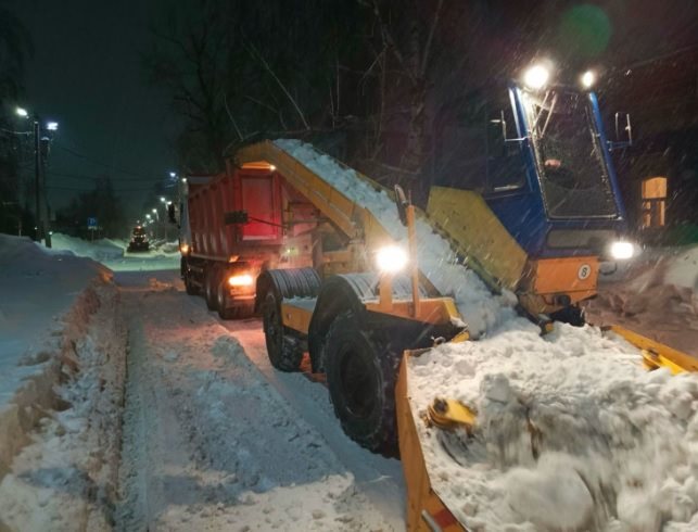 В Ульяновске продолжается расчистка дорог