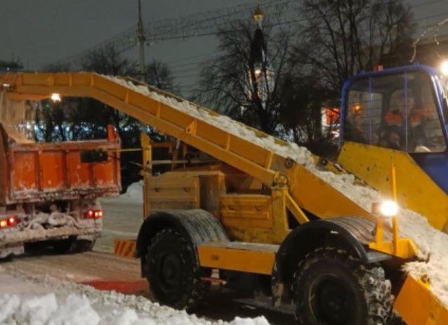 С начала зимы с улиц Ульяновска вывезли 15 с половиной тысяч самосвалов снега