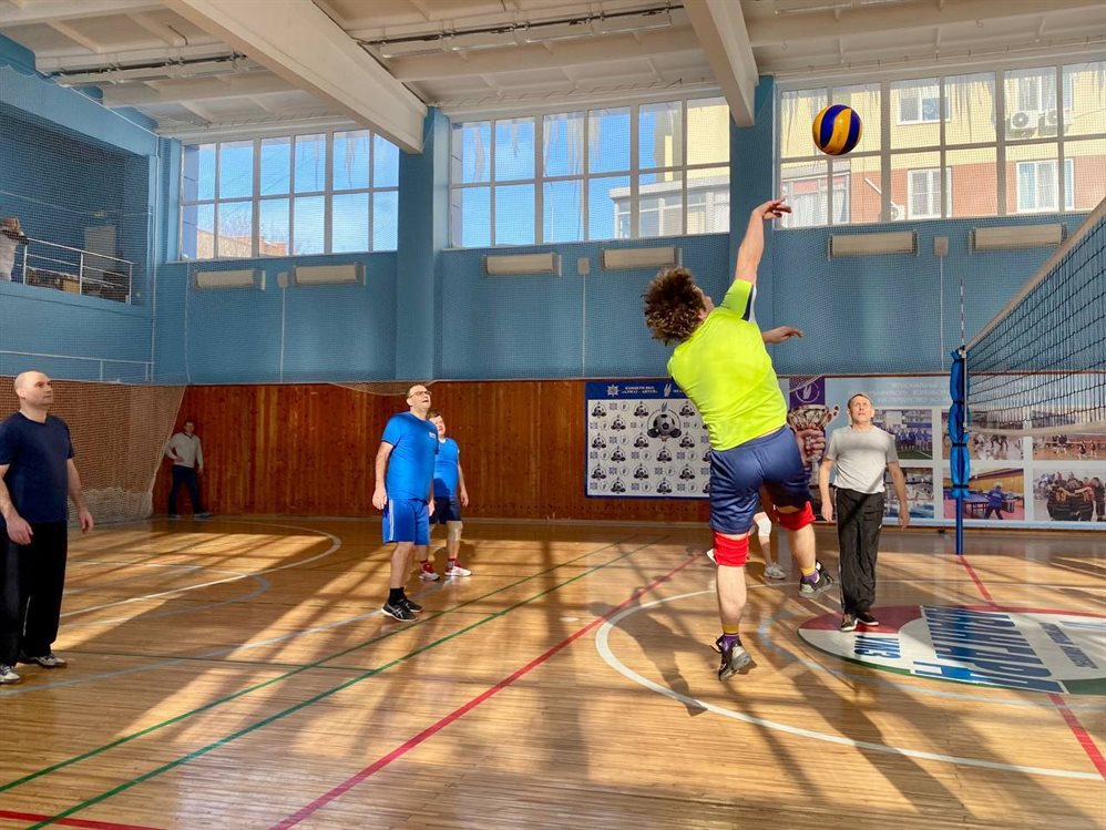 Ульяновские медики провели дружеский матч по волейболу