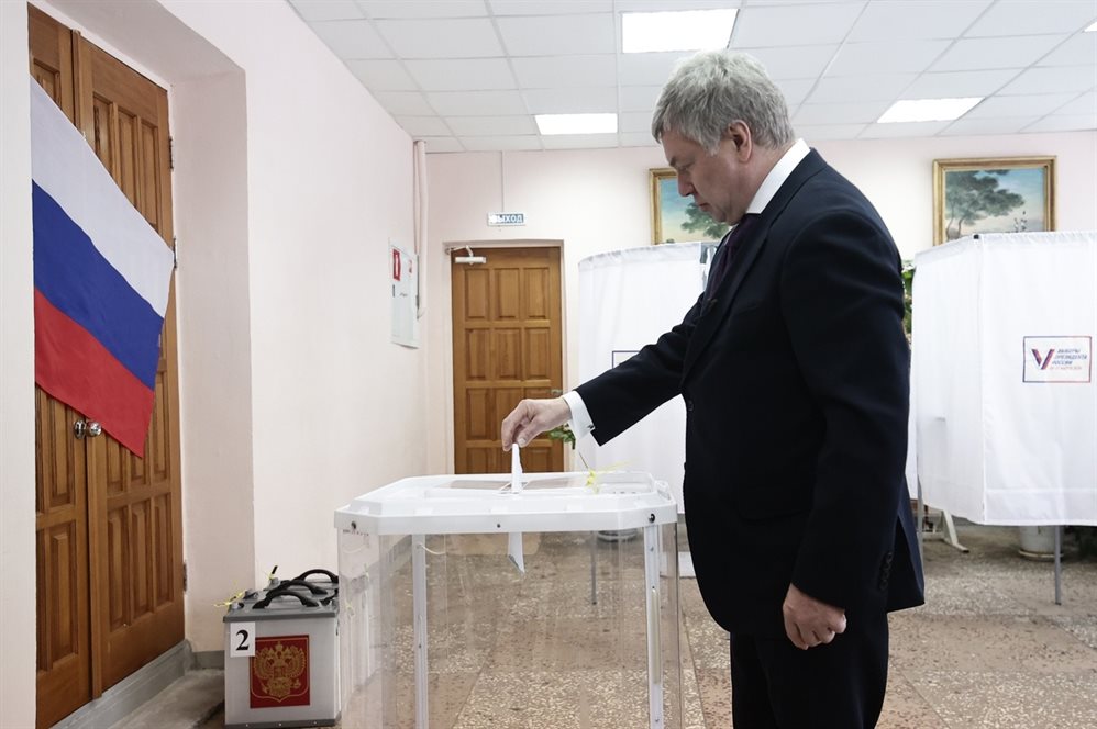 Алексей Русских проголосовал на выборах президента России