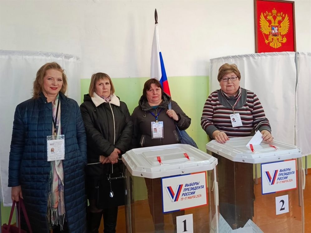Ульяновцы голосуют на выборах президента РФ
