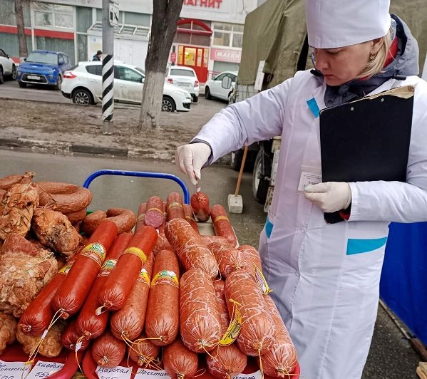 Ульяновские ветеринары проверили 1,3 тонны колбасы и 61200 яиц