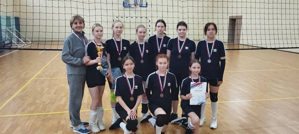 В Ульяновской области завершилось первенство региона по волейболу