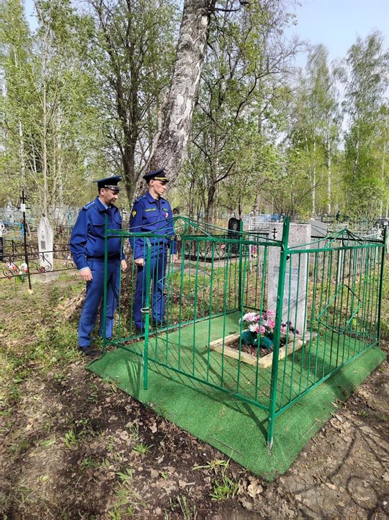 Ульяновские прокуроры почтили память ветерана