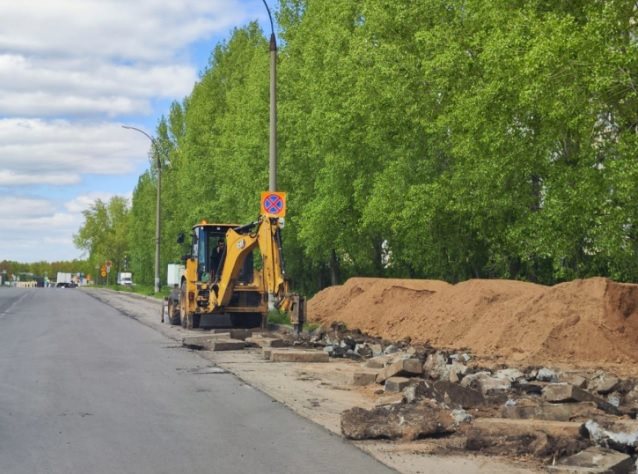 Проспект Врача Сурова включат в городской план ремонта дорог