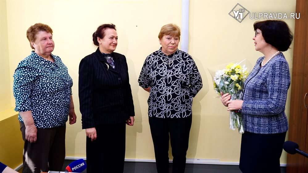 Знали каждого в лицо. В Ульяновске поздравили фармацевтов - ветеранов отрасли