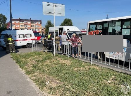 В ДТП с маршрутками на кольце Нариманова пострадали три человека