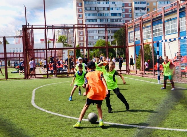В Ульяновске прошёл турнир по мини-футболу среди дворовых команд и воспитанников спортивных учреждений