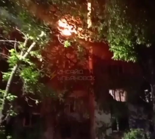Из горящего дома на улице Станкостроителей эвакуировали пять человек