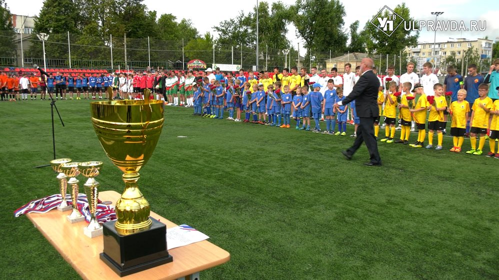 В честь «крылатой пехоты» в Ульяновске провели турнир по мини-футболу