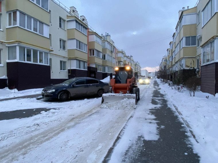 В Ульяновске усилили контроль за уборкой территорий у торговых объектов и домов