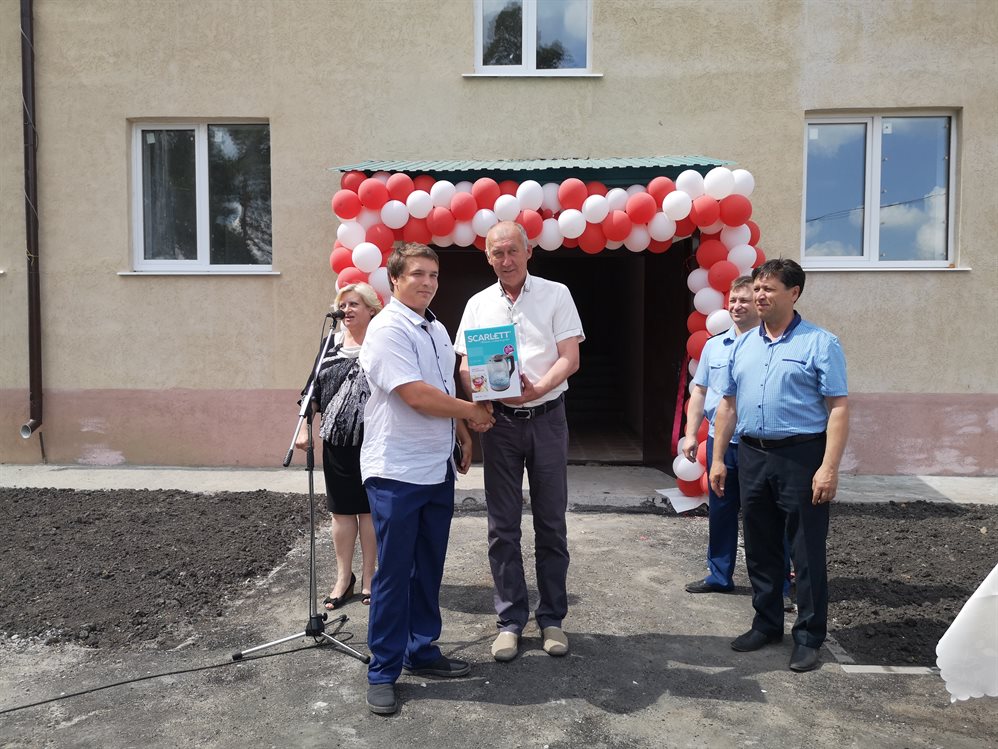 Типичная павловка ульяновская область. Типичная Павловка. Квартиры сиротам Ульяновская область. Ключи от квартир сиротам в Ульяновске.