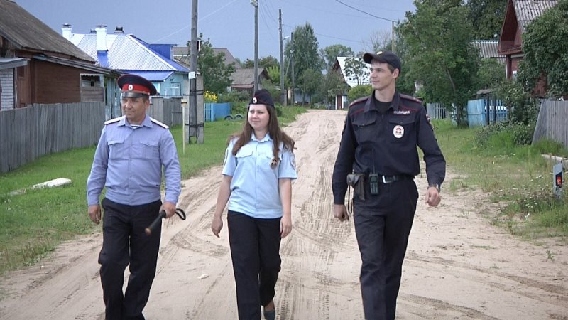 Полиция села. Полиция в деревне. Сельская полиция. Сельский полицейский. Полиция в селе.