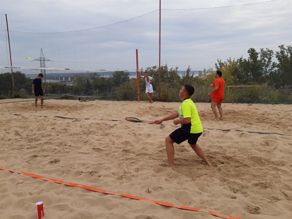 Ульяновские бадминтонисты разыграли трофей на песке