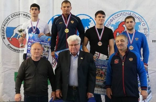 Спортсмены из Ульяновска победили на соревнованиях по вольной борьбе