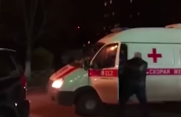 В Ульяновске мужчина избил водителя скорой помощи