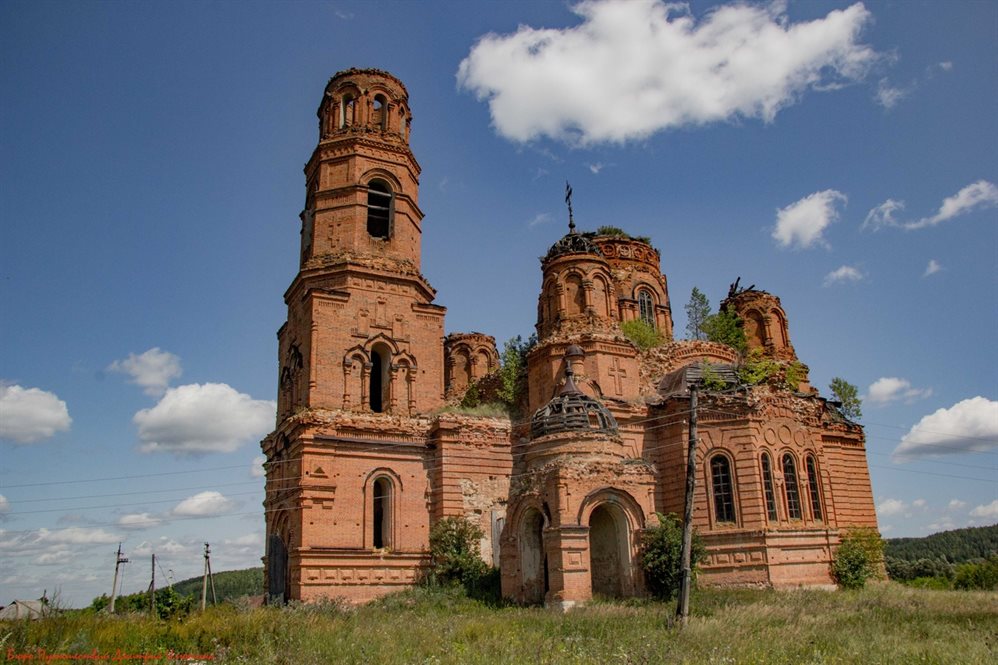 Ульяновская область д. Храм села Городище Инзенский район. Родник село Коржевка Инзенский район. Инзенский район Ульяновской области. Село Городищи Ульяновской области.