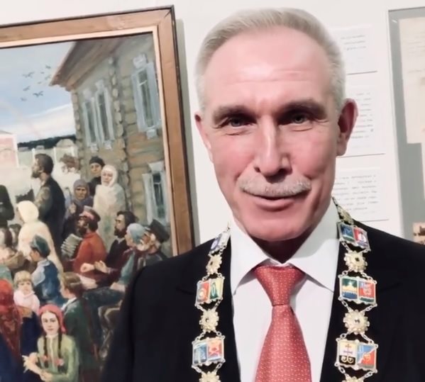 Губернатор Сергей Морозов запустил флешмоб в честь дня рождения области