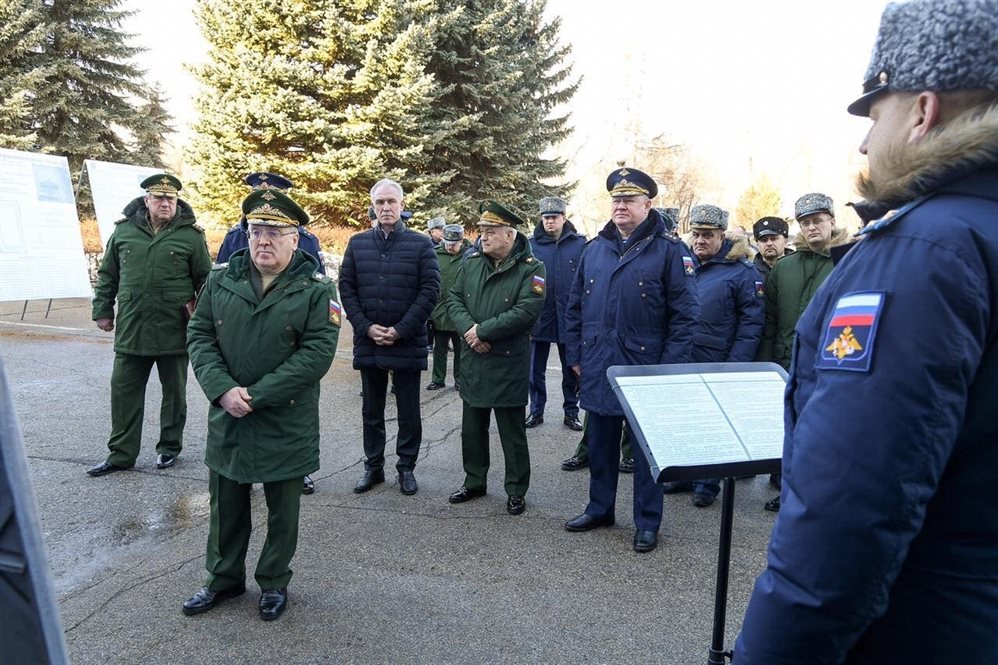 Первый заместитель министра обороны России проверил обустройство ульяновской бригады ВДВ