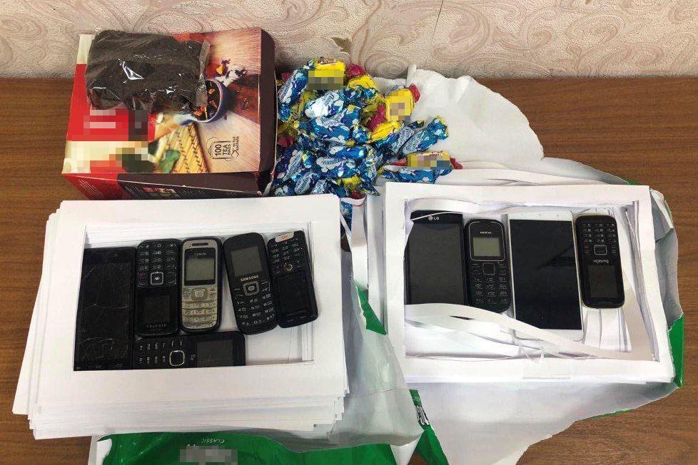 В Димитровграде у местного жителя изъяли 10 сотовых телефонов