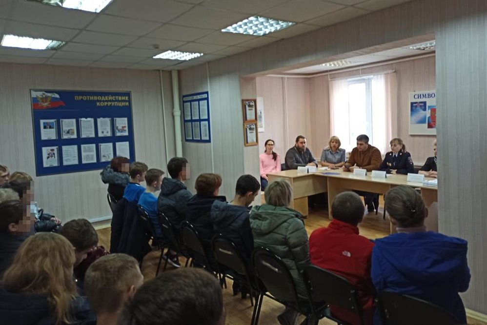 В Ульяновской области прошло родительское собрание для пап и мам осужденных