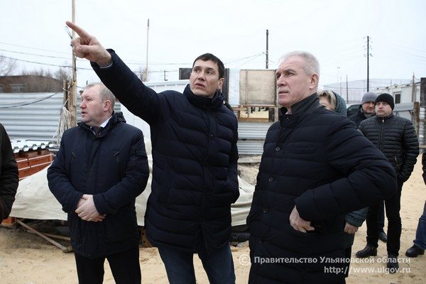 Глава региона проинспектировал строительство очистных сооружений в Новоульяновске