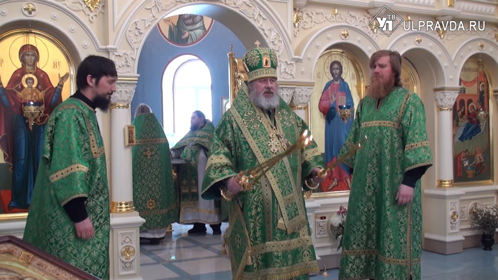 Православные ульяновцы отметили Вербное воскресенье