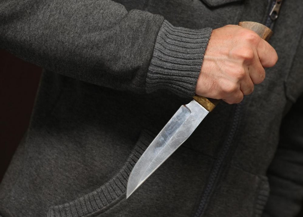 В Мелекесском районе один престарелый мужчина ударил ножом другого