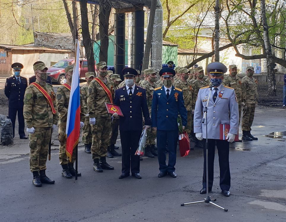 Военнослужащие и сотрудники управления  Росгвардии по Ульяновской области поздравили ветеранов с Великой Победой