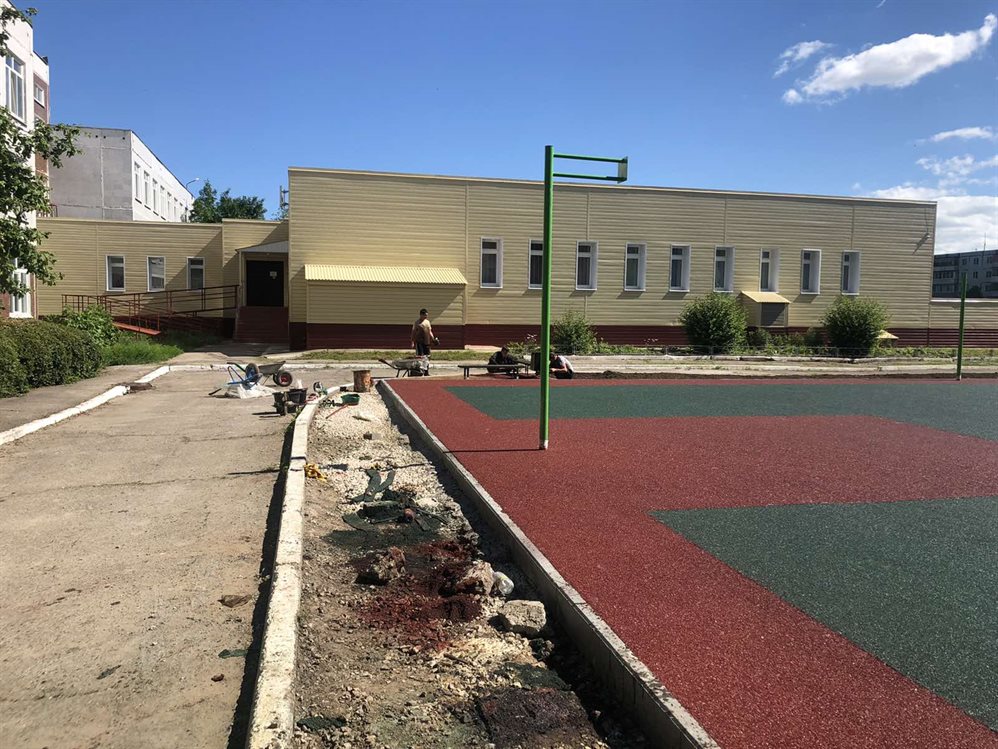 В Ульяновске к началу нового учебного года обновят десять школьных стадионов