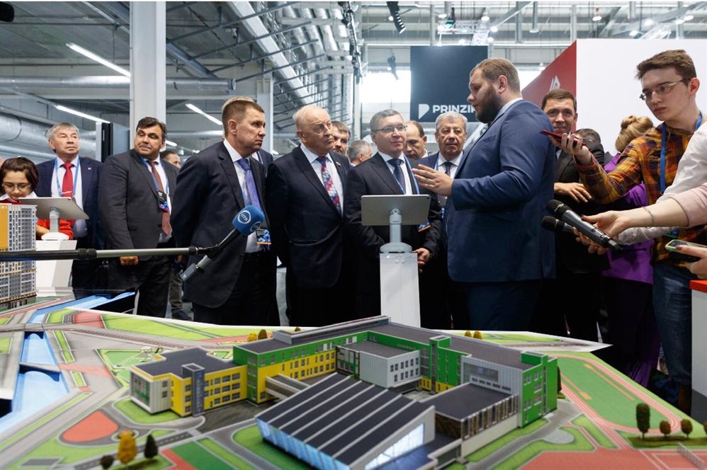 Глава Минстроя России утвердил даты проведения международного строительного форума и выставки