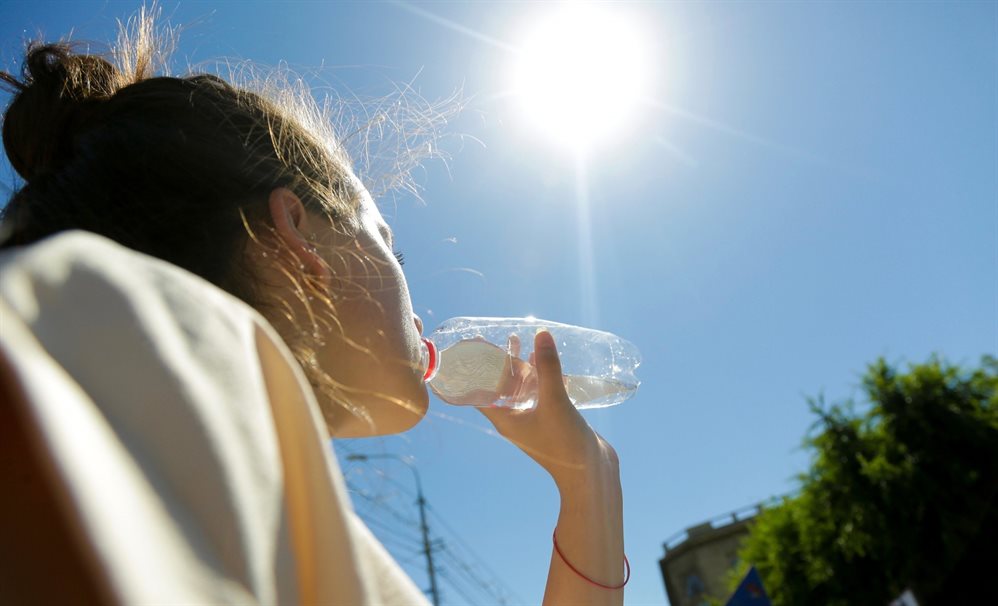Советуют не выходить из дома и пить воду. В Ульяновской области ожидается 35-градусная жара