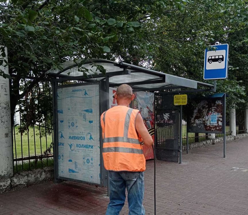 В трех районах Ульяновска сегодня дезинфицируют остановки