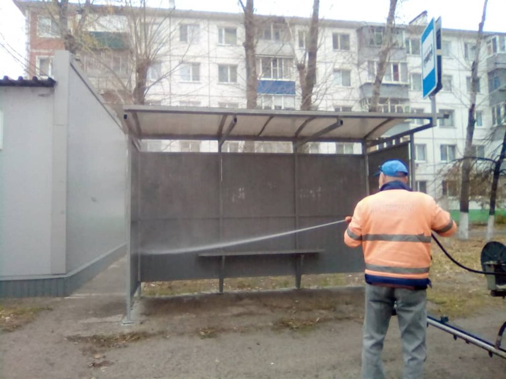 В Ульяновске дезинфицируют остановки и подъезды домов