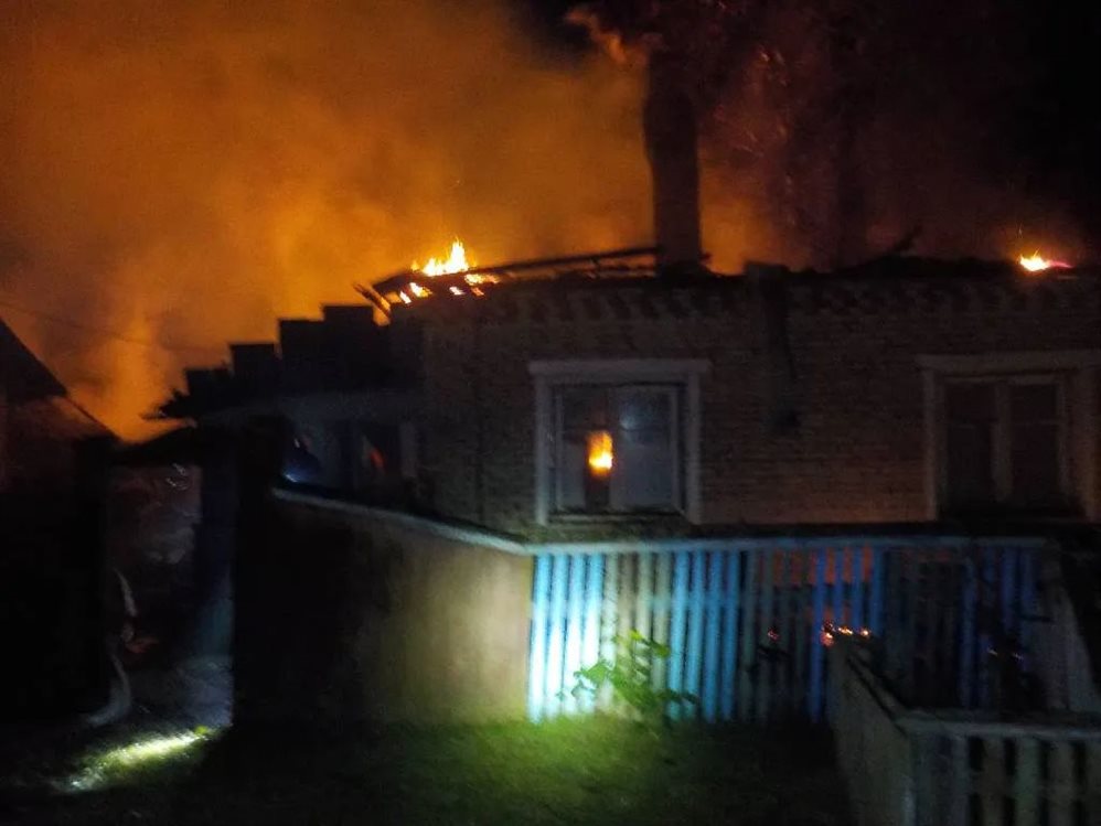 В селе Суруловка сгорели дом и пристрой к нему