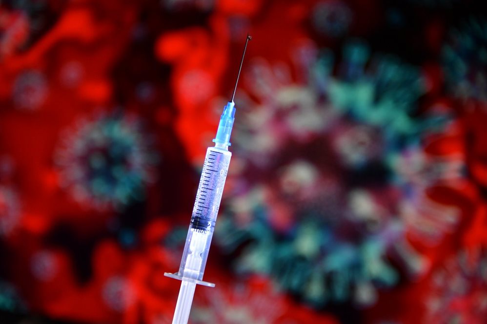 Вакцинация от коронавируса продолжается в Ульяновске