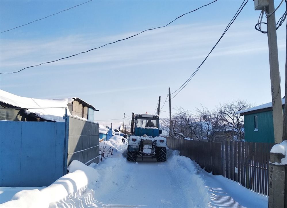 Ульяновск от снега очищают 82 спецмашины