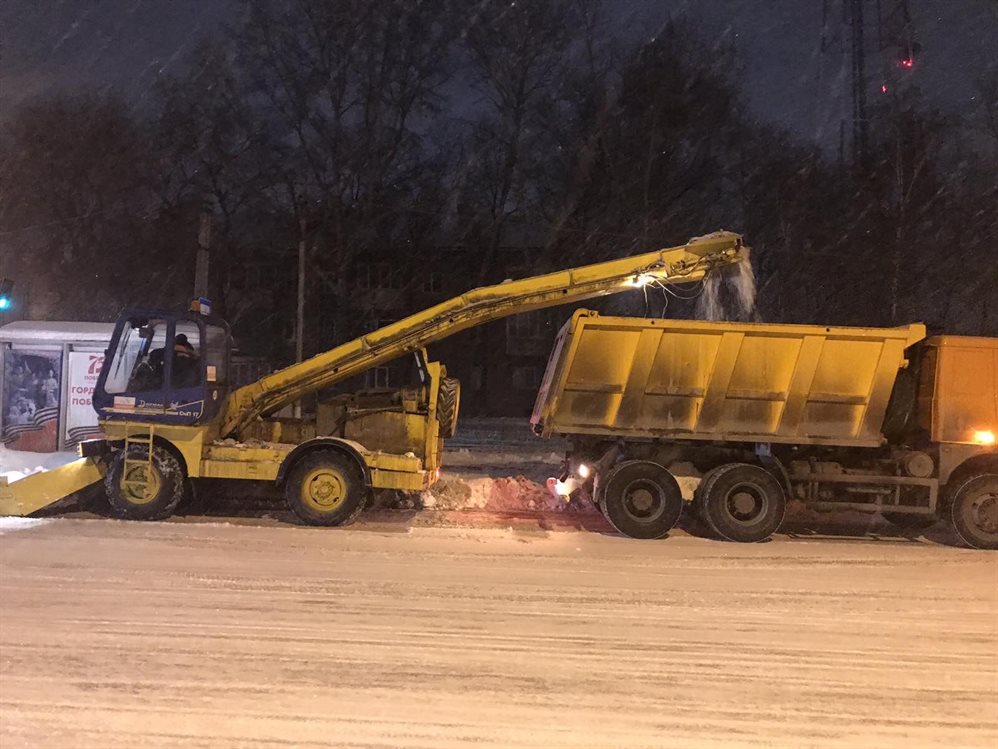 Администрация Ульяновска: город от снега очищают 211 спецмашин
