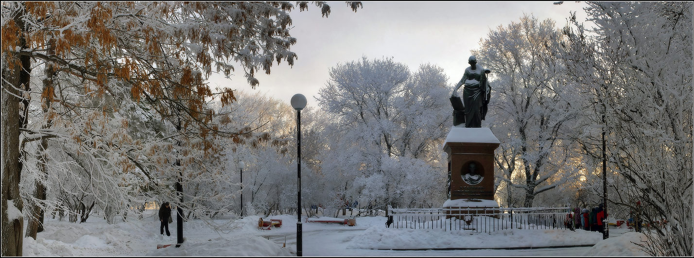 Ульяновск декабрь. Снежный венец Ульяновск. Обелиск Ульяновск зимой. Ульяновск Ульяновская область зимой. Город Ульяновск зимой.