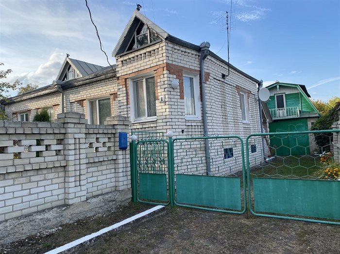 смешной дом. хочу дом тут. хочу домик. хочу дом тут. Douma.