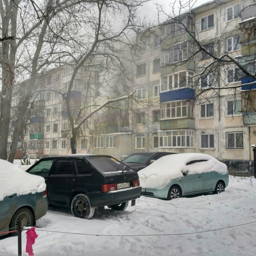 Улправда - На Московском шоссе из-за пожара эвакуировали жильцов целого  подъезда