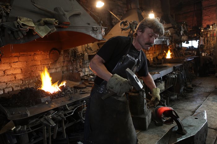 Porno qizlar va semiz erkaklar